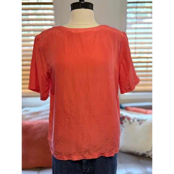 David Benjamin Tops - VTG 90s David Benjamin Coral 100% Silk Short Sleeve Keyhole Back Blouse Size 6